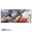 ATTACK ON TITAN - Mousepad XXL  Die Tür von Wall Rose wurde gerade vom Kolossal Titan zerstört! Rufen Sie schnell ins Pfadfinderregiment, bevor die Titanen die Wände durchdringen! Verteidigen Sie die letzten Bastionen der Menschheit mit Eren auf diesem pr